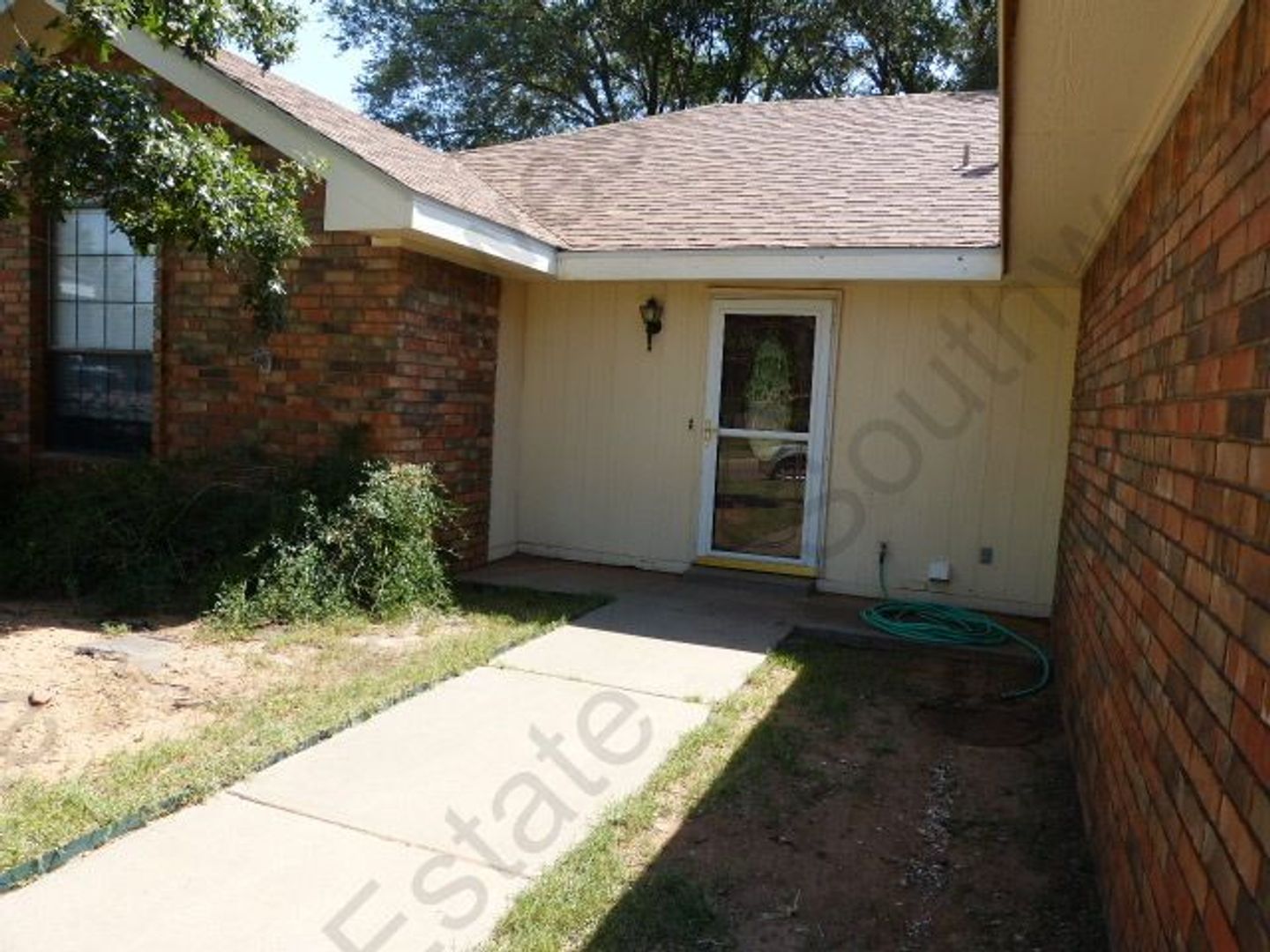 Clovis House: 521 Merrill