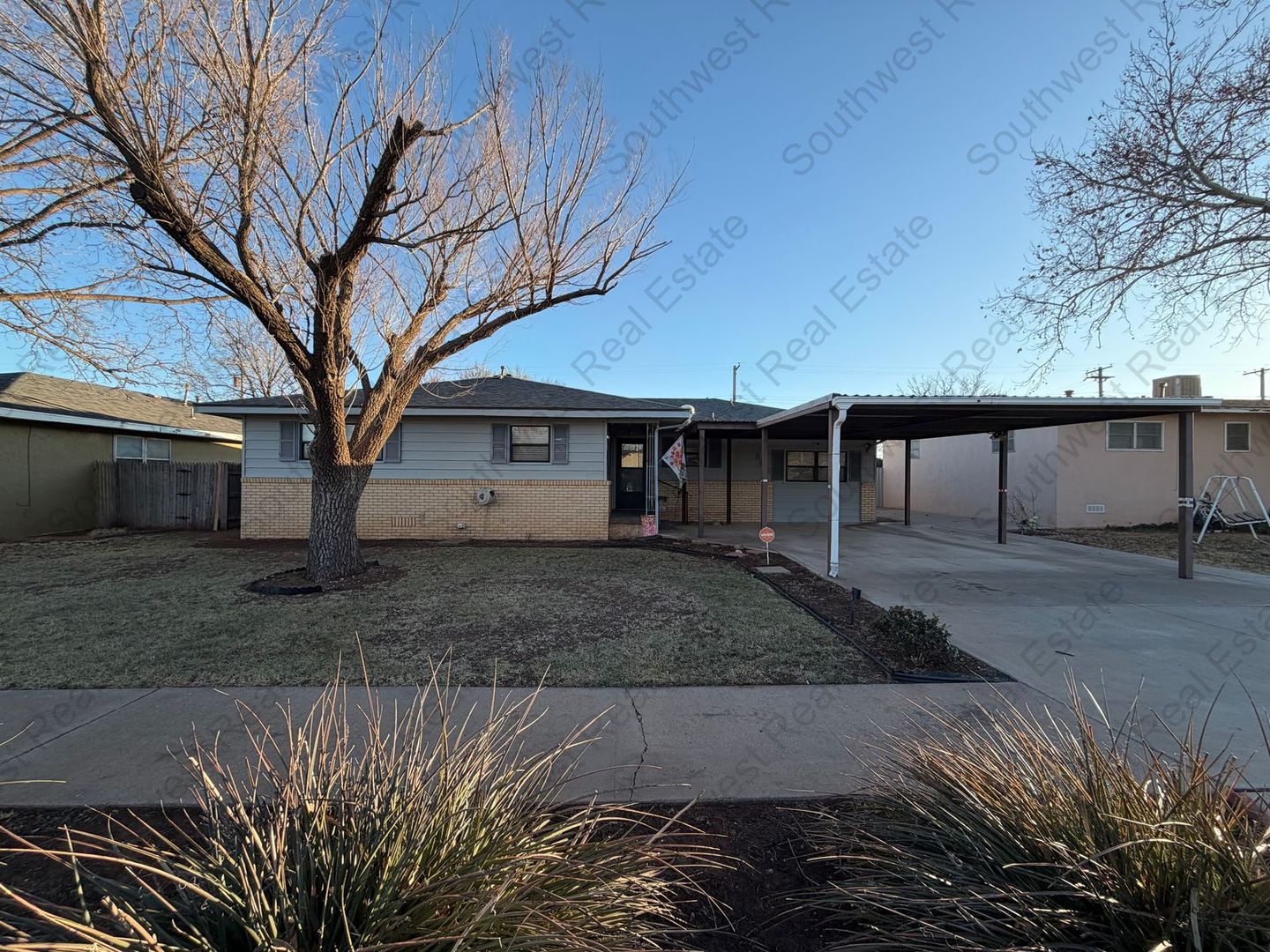 Clovis House: 605 W. 17th St.