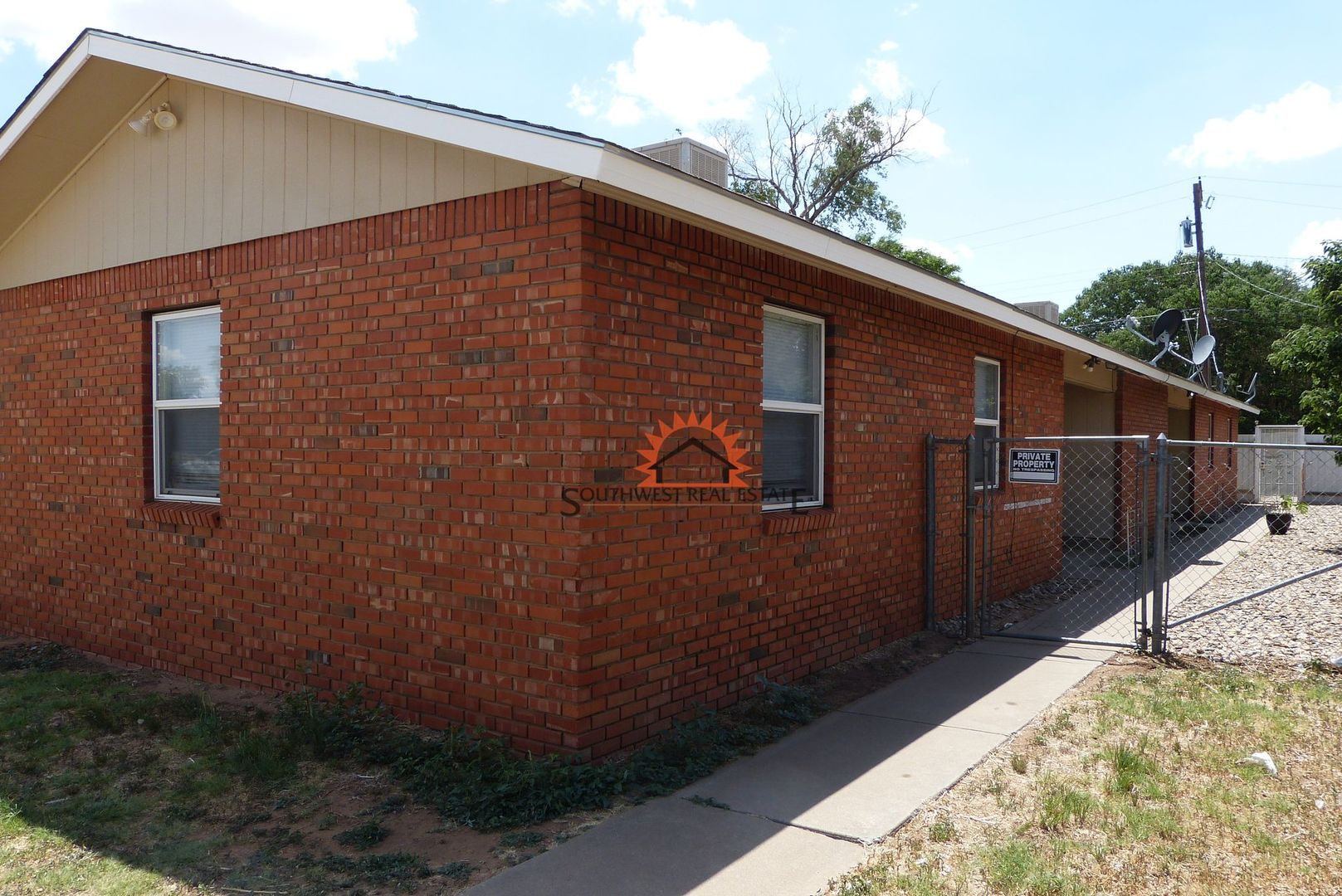 Clovis House: 504 Reid
