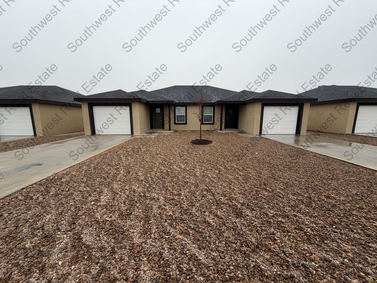 Clovis Apartment: 2621 Aldrich