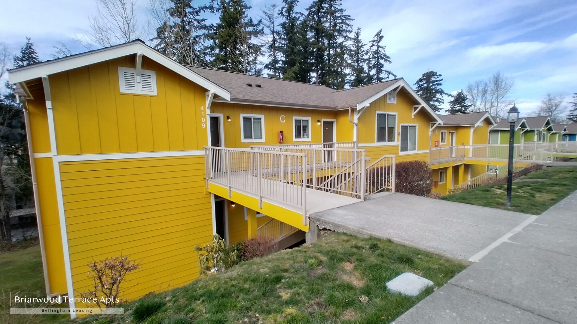 Bellingham Apartment: 4101-4115 Consolidation Ave