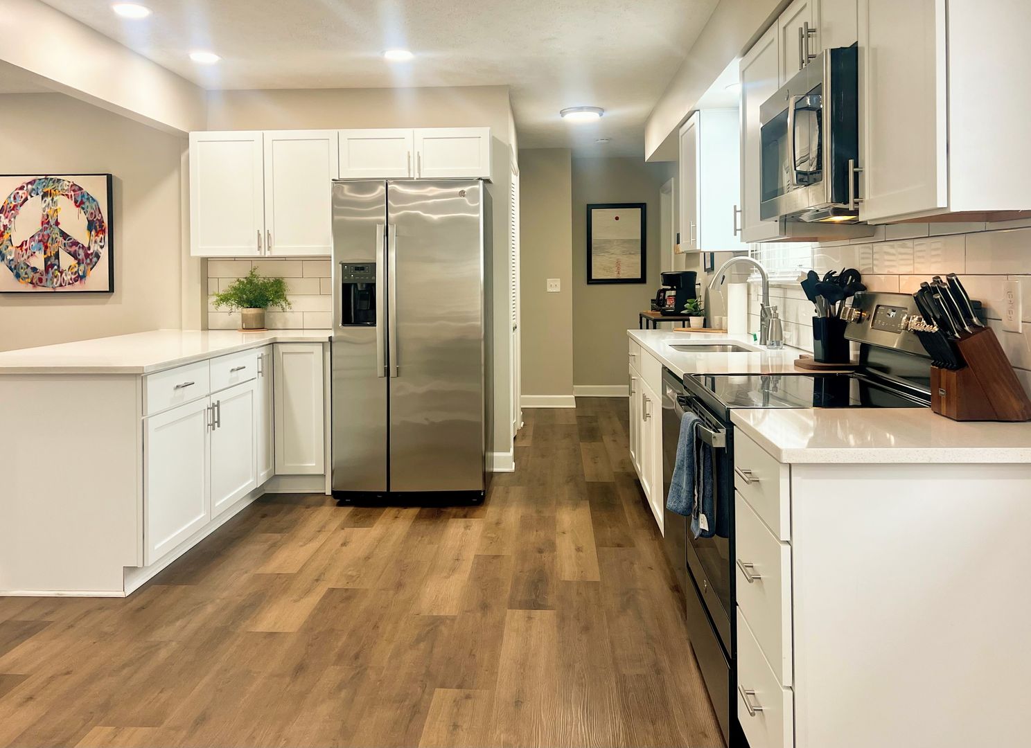 Westfield House: 329 Catherine Dr