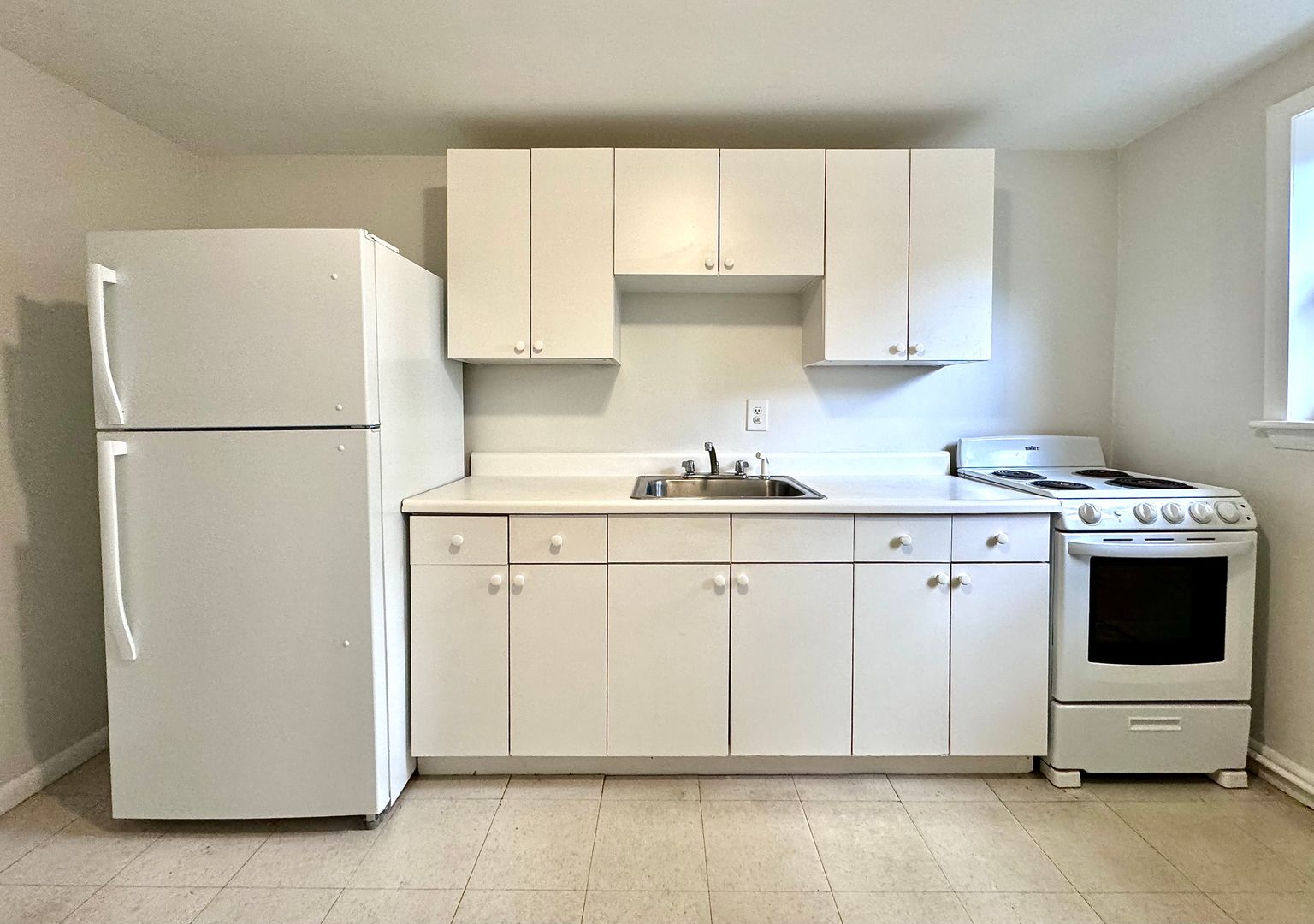 Brighton Apartment: 10-16 Vinal Street