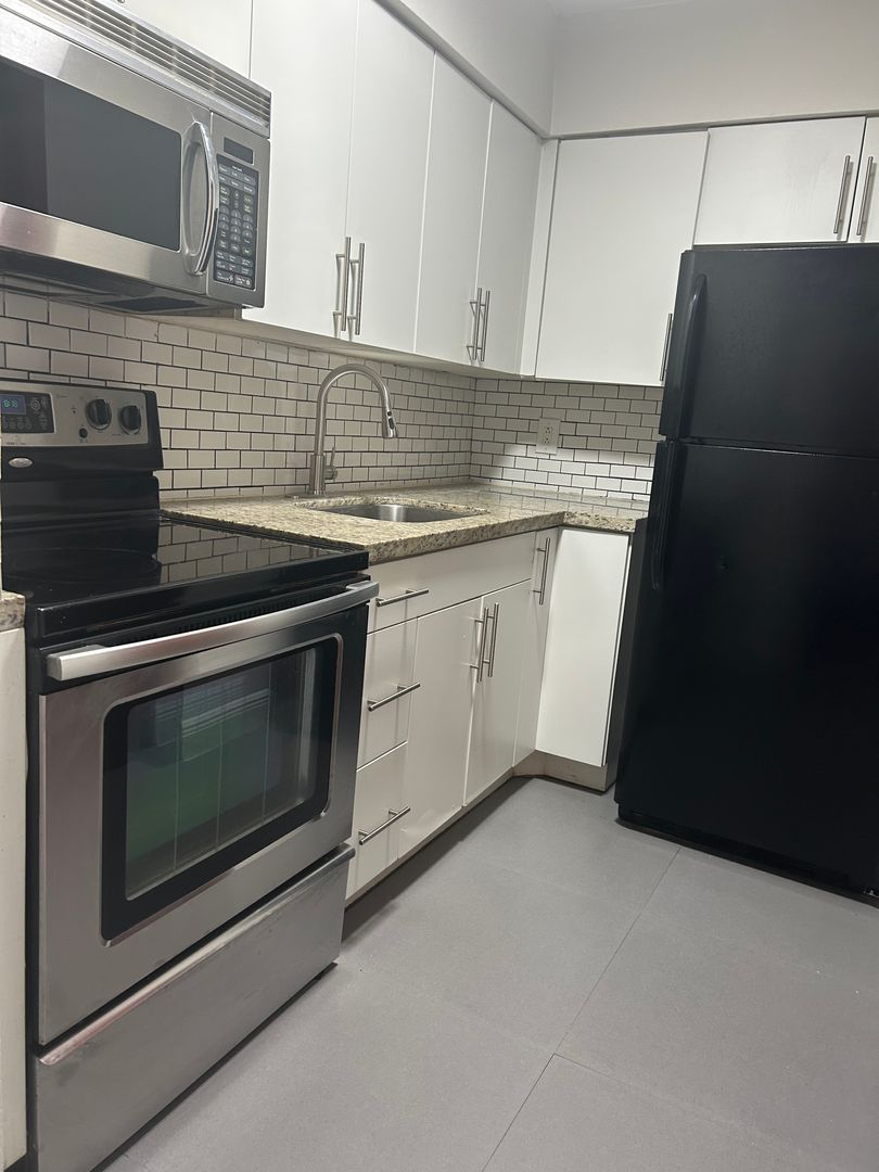 Fort Lauderdale Apartment: 1931 NE 51st Street