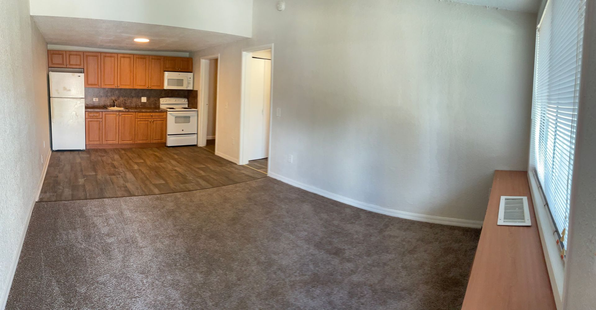 Tamarac Apartment: 10114 S Nob Hill Circle