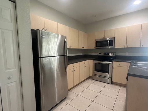 Move-In Ready –2 Months Free Rent Special Ends Soon!! – photo 1