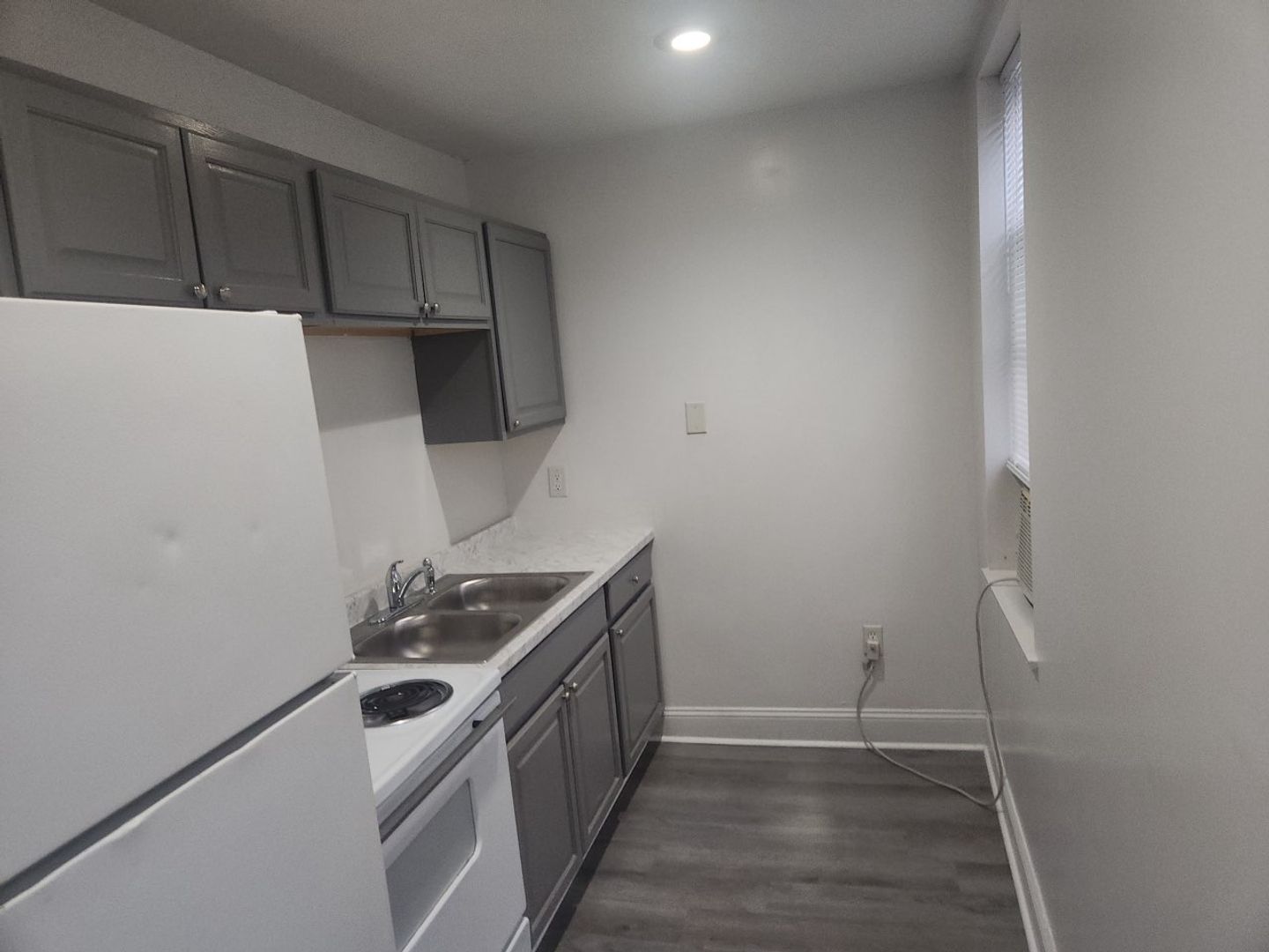 Cincinnati Apartment: 532-34 Milton St