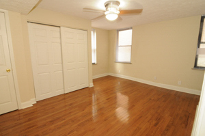 Cincinnati Apartment: 1603 Broadway St