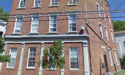 Newly renovated 2BD, 2BA, W/D in unit, free street parking – photo 1
