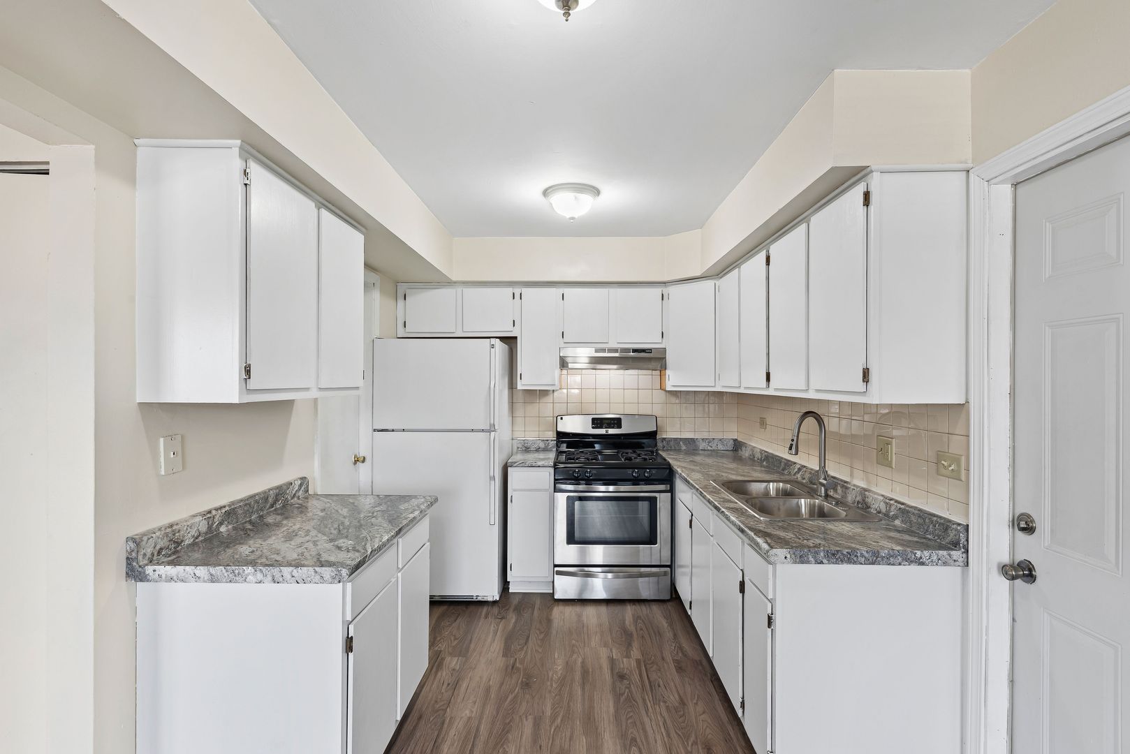 1960 Liberty Place 11 of 12
