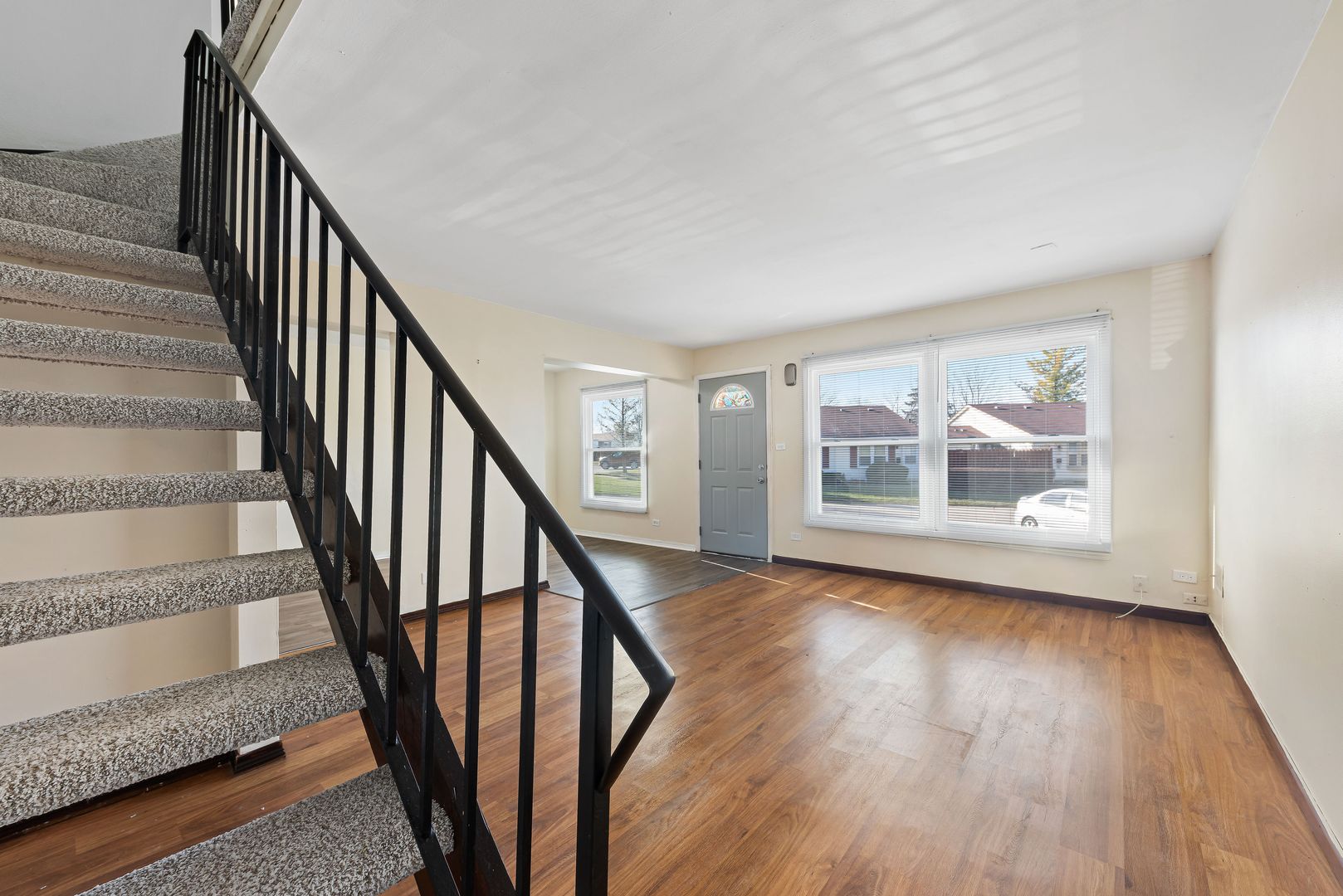 1960 Liberty Place 7 of 12