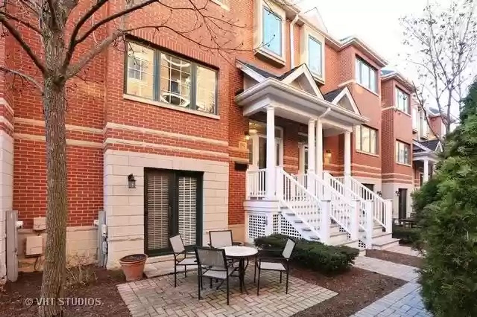 Elmhurst Townhome: 192 North Addison Avenue