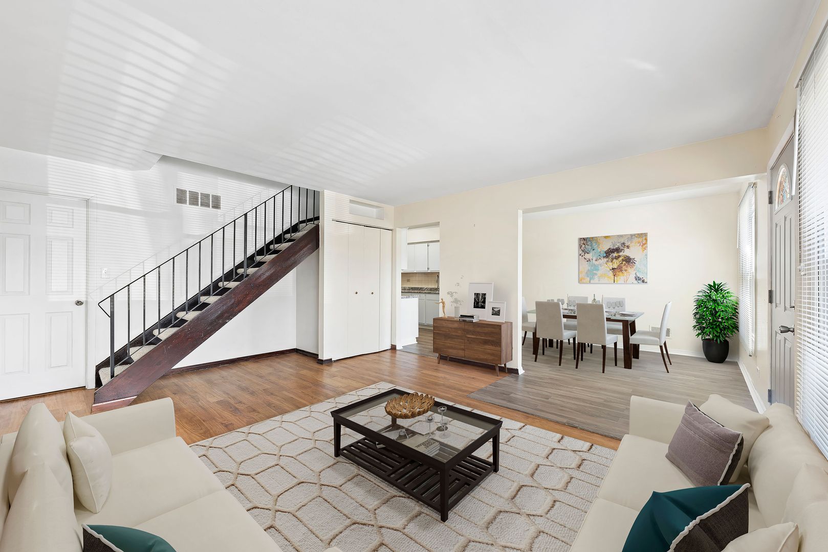 1960 Liberty Place 9 of 12