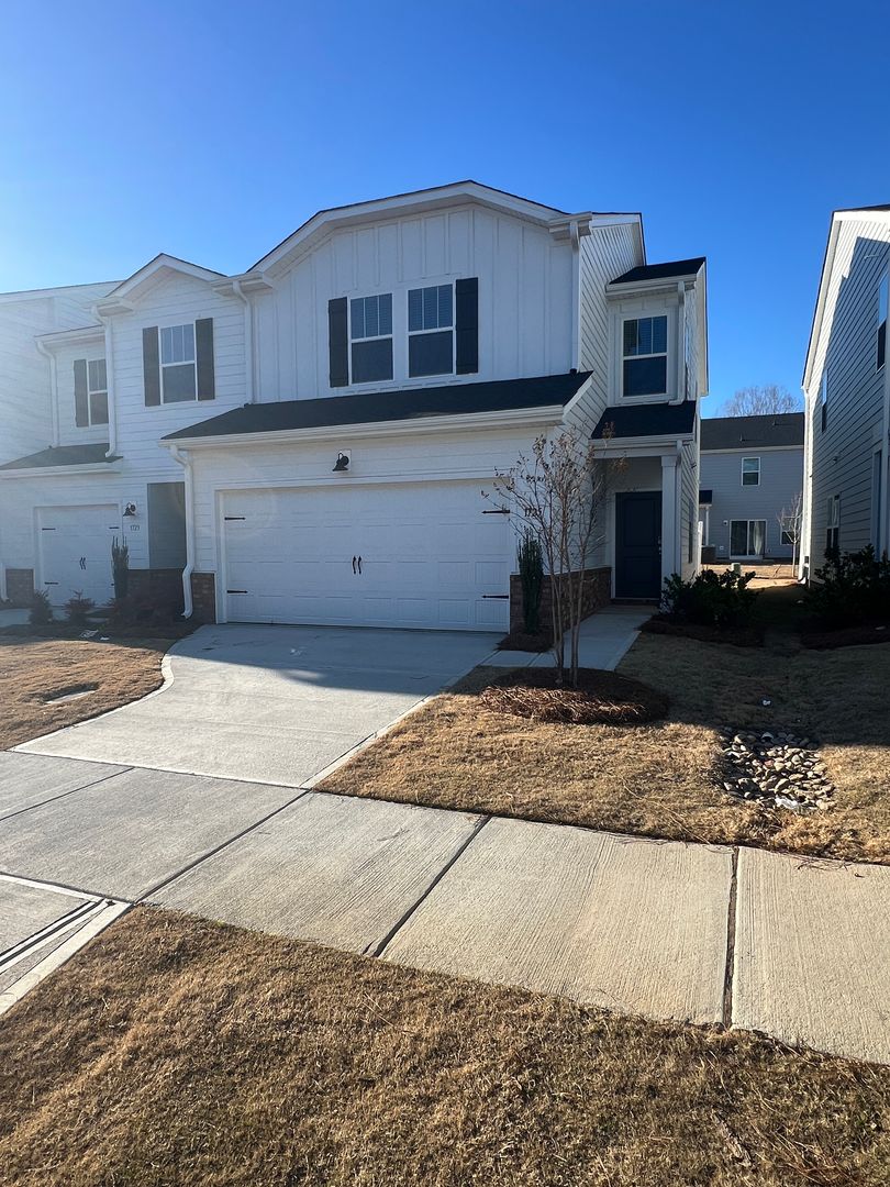 Monroe House: 1725 Braemar Village Dr