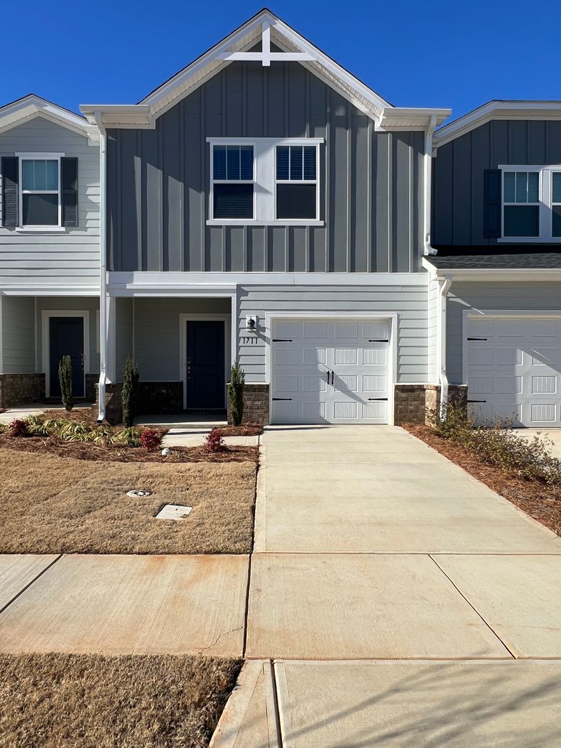 Monroe House: 1711 Braemar Village Dr