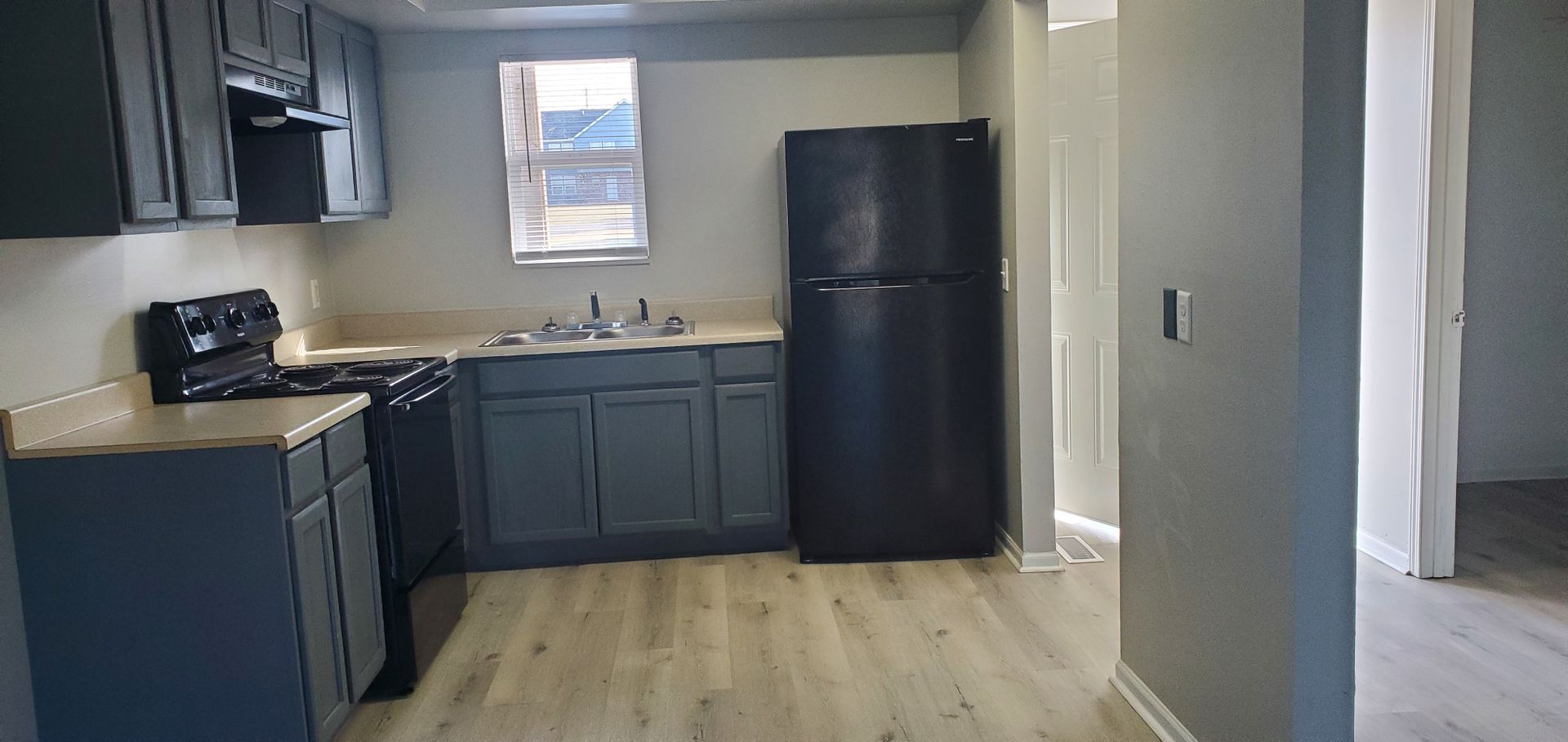 Warsaw Apartment: 551 Clinic Court