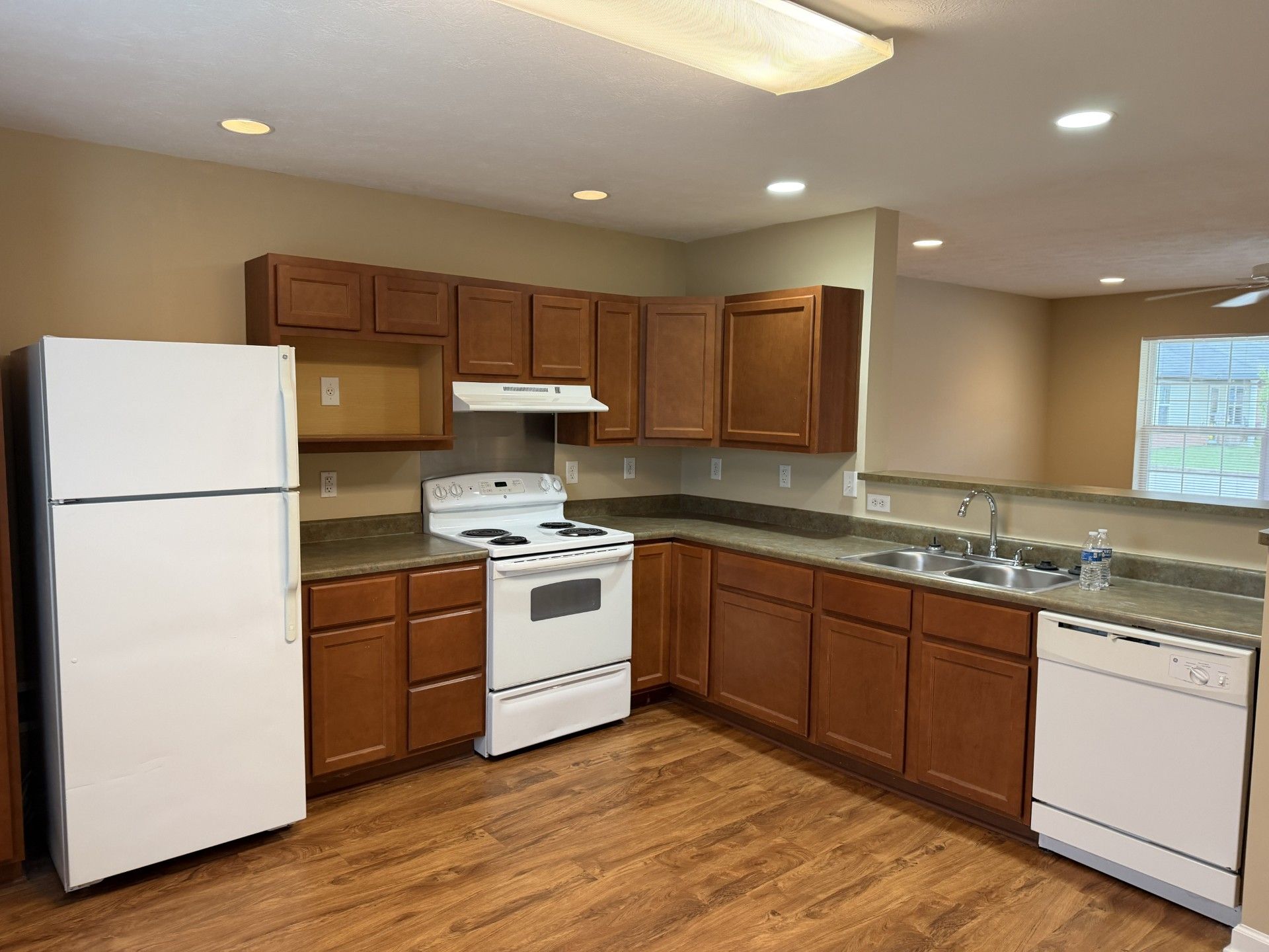 Edinburgh Apartment: 501 Hammond Dr