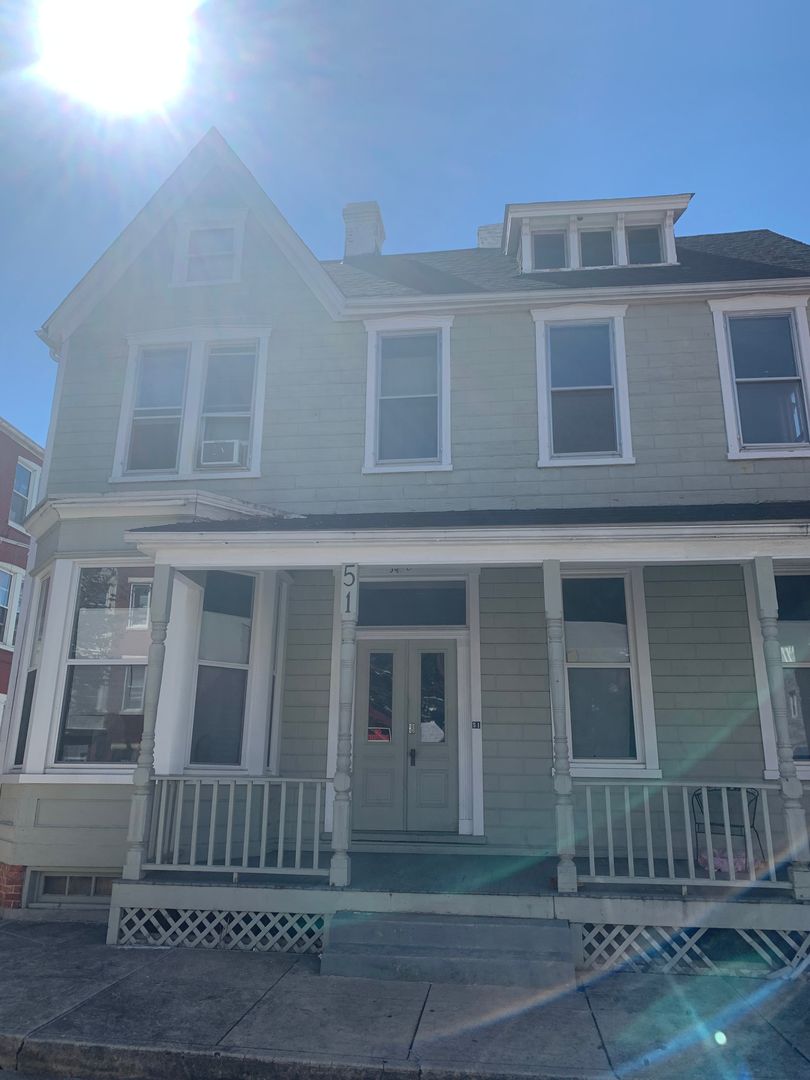 Hagerstown Apartment: 51 E. Antietam Street