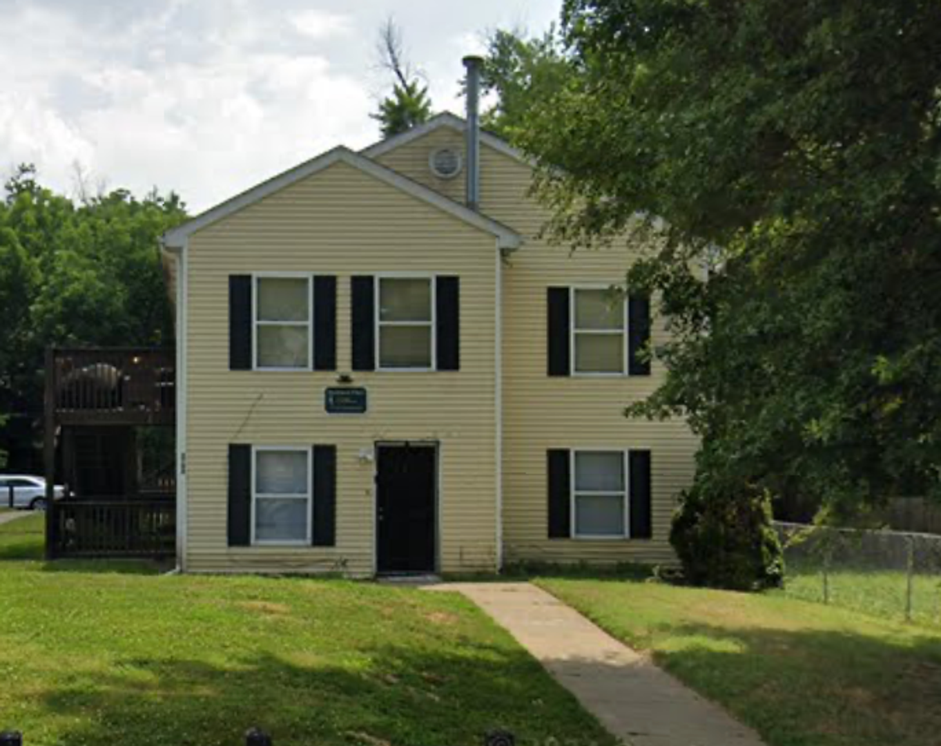 Louisville Apartment: 2708 Greenwood Ave