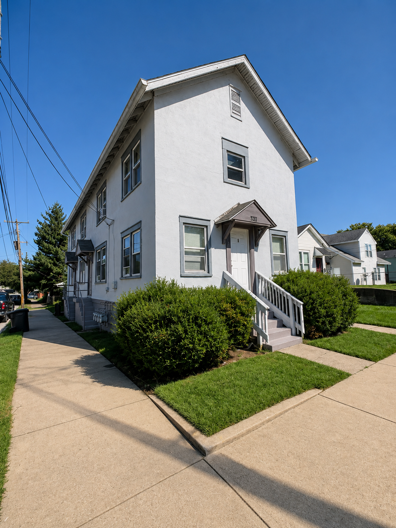 Louisville Apartment: 2441 St. Xavier Street