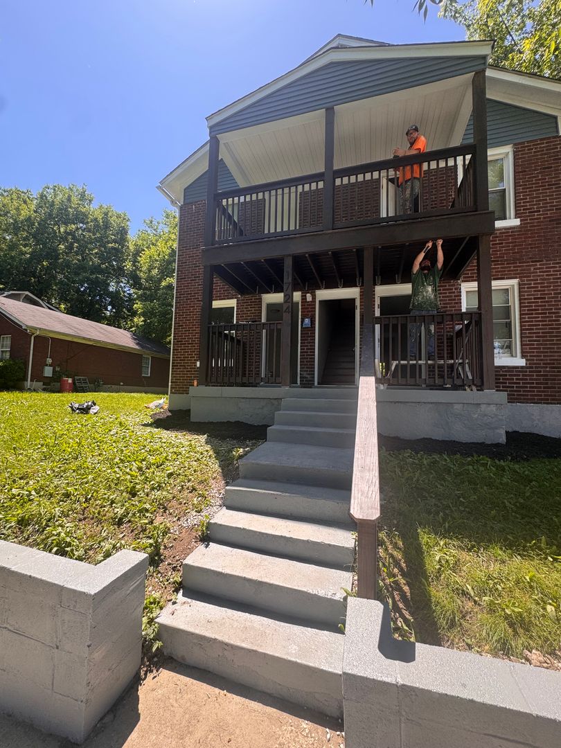 Louisville Apartment: 1724 W Ormsby Ave