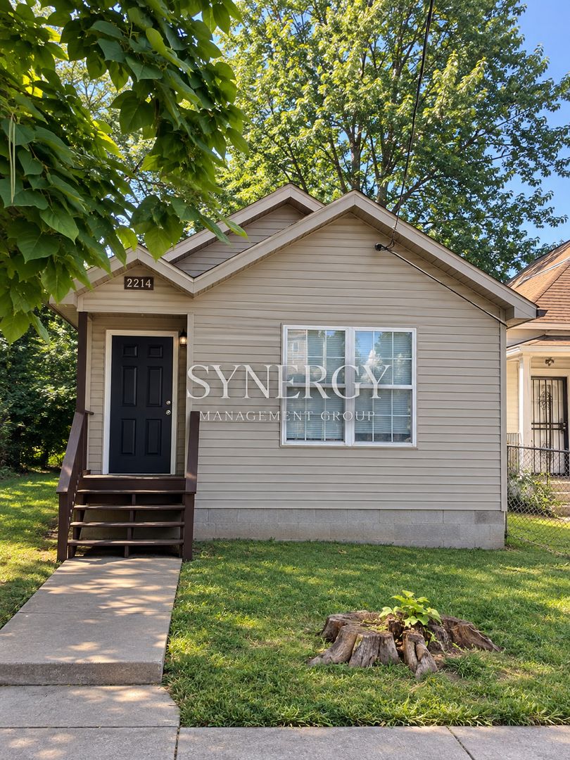 Louisville House: 2214 W Burnett Ave