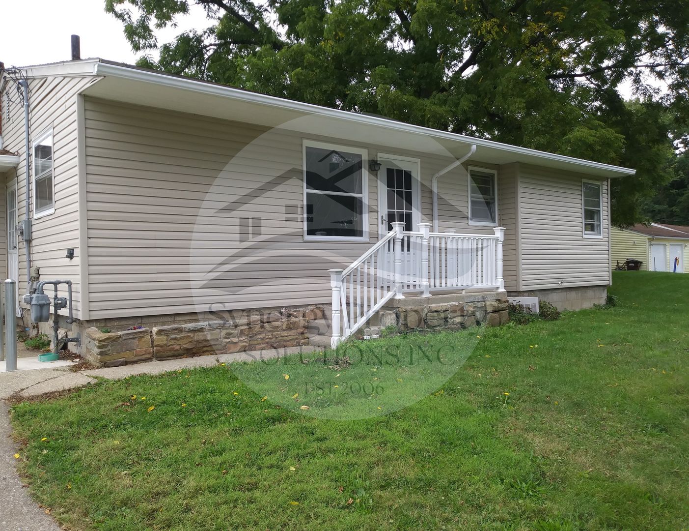 Mansfield House: Jade Ave 448