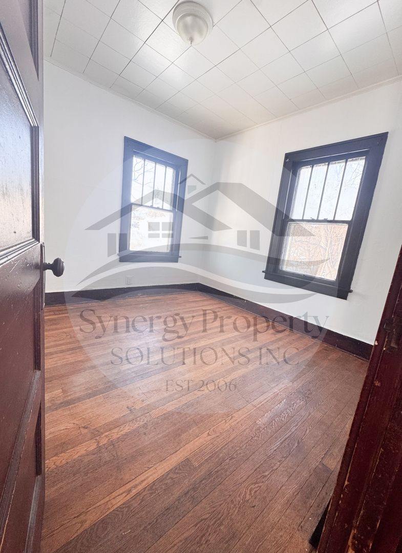 Mansfield House: Parnell Dr 454