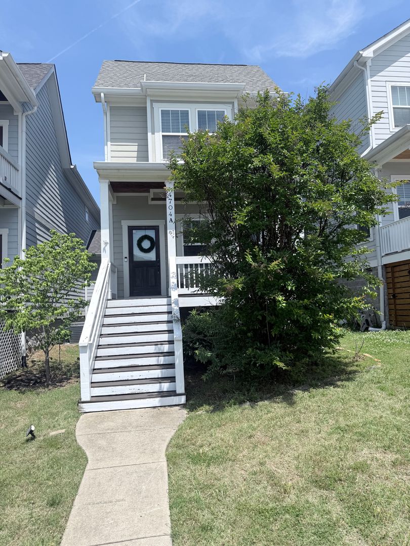 Nashville House: 4704 A Michigan Ave