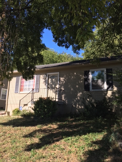 Nashville House: 303 Chamberlain St