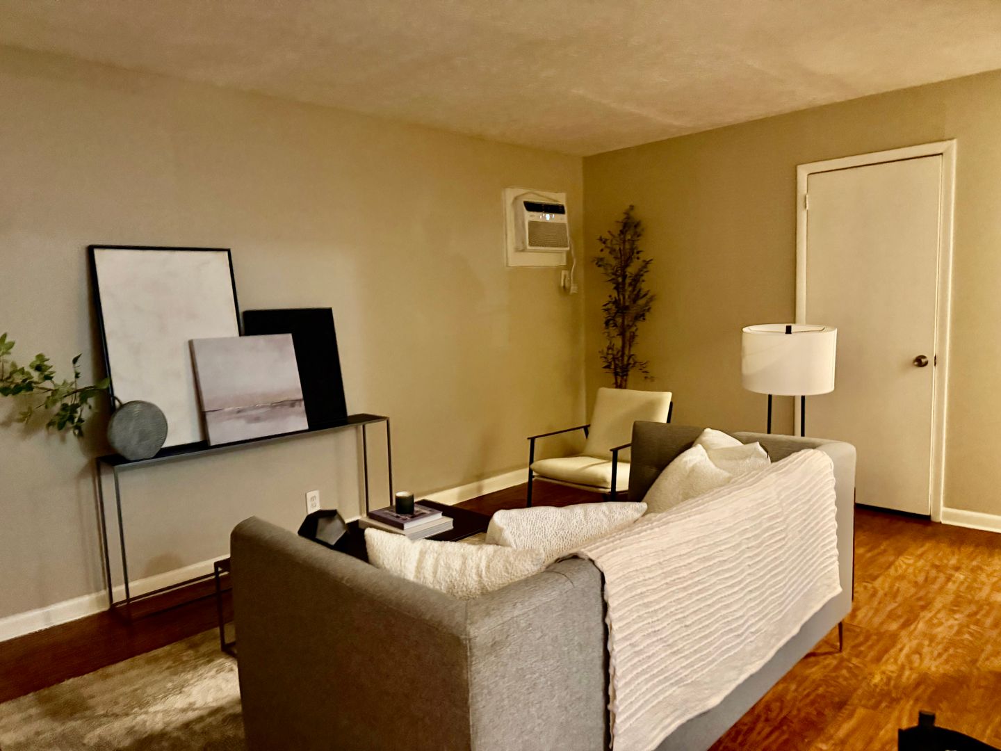 Nashville Apartment: 3901 Delaware Avenue