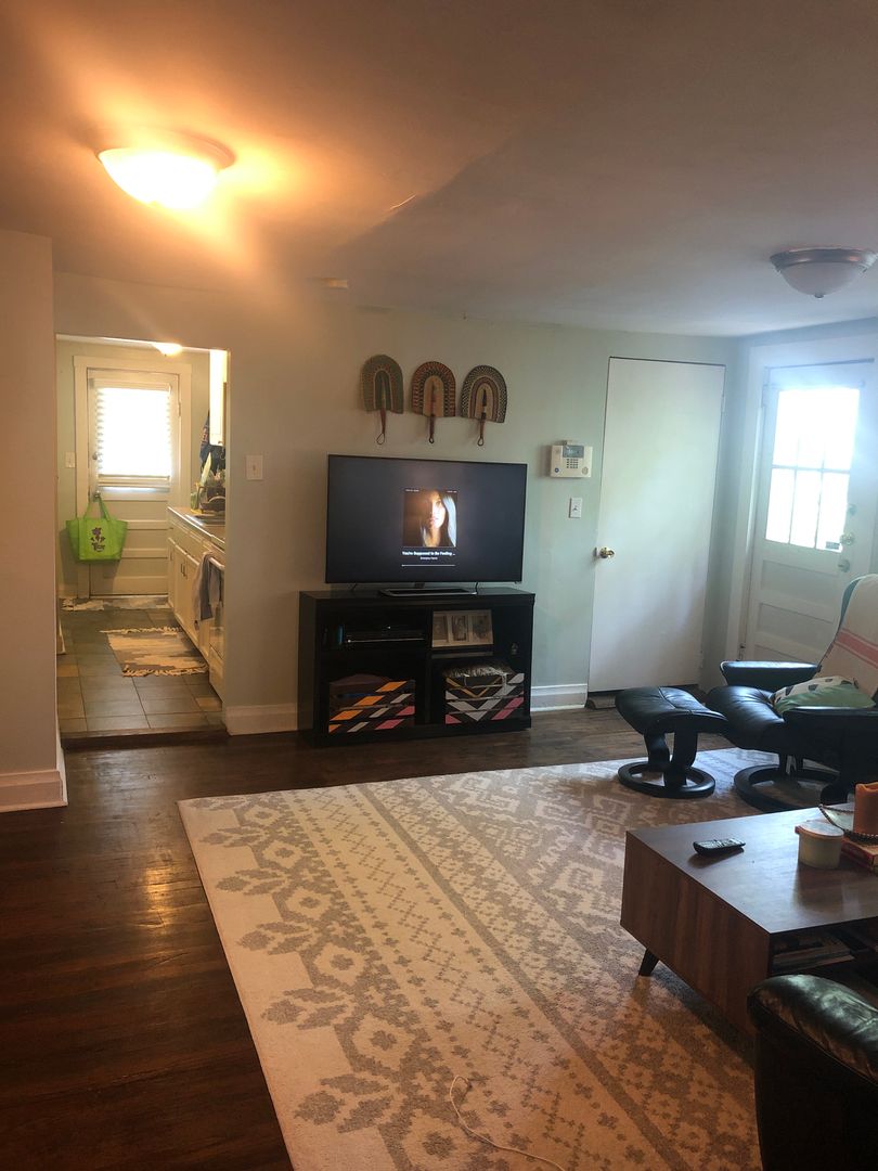 Nashville House: 601 S. 13th St Unit C