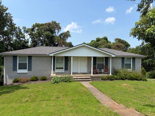 2 Bedroom/ 1 Bath Duplex in Donelson, 1 car garage, pet friendly – photo 1