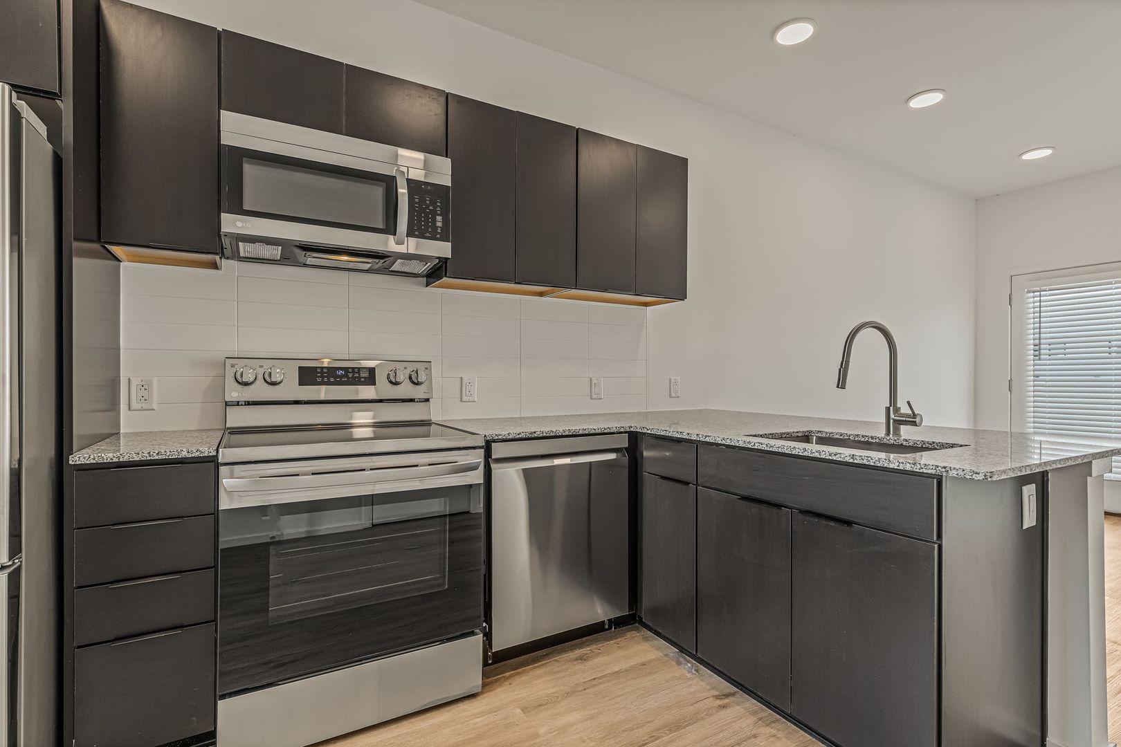 Nashville Apartment: 1928 9th Ave N
