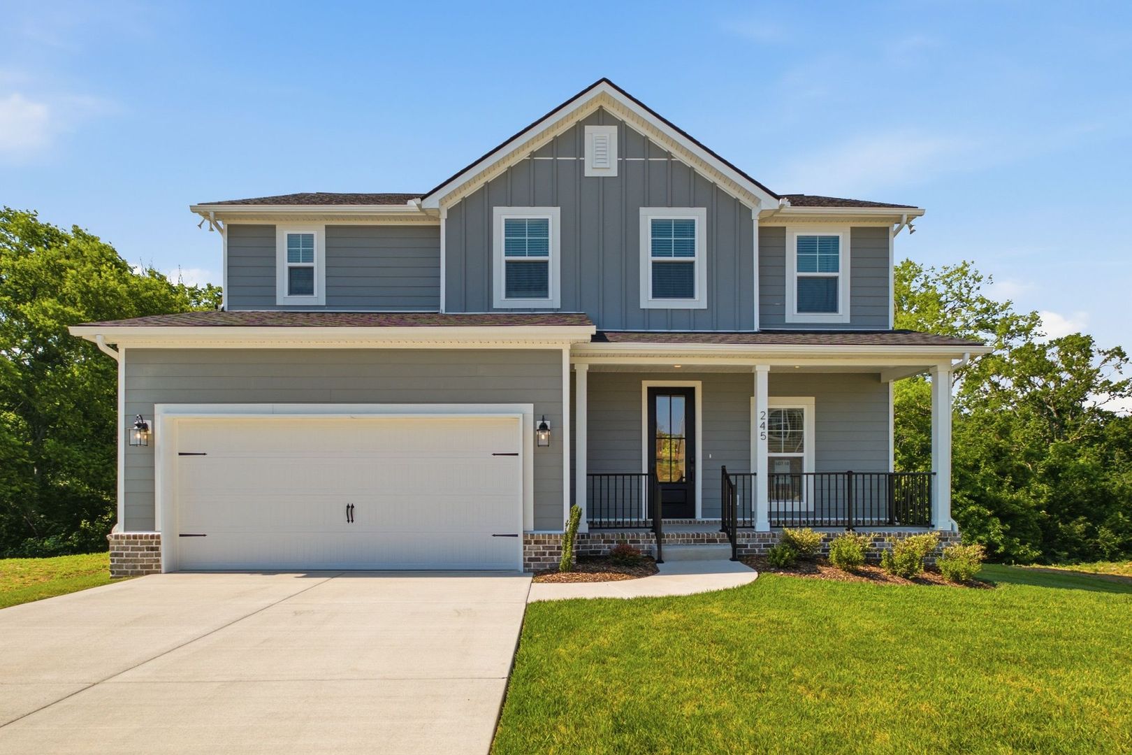 Gallatin House: 245 Rose Hannah Drive
