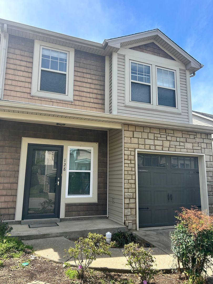 Nashville House: 128 Stonecrest Drive