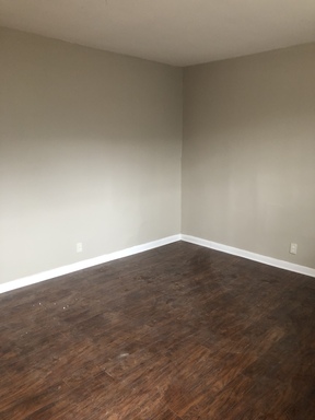 2 bedroom, 1 bath freshly renovated in North Nashville. – photo 1