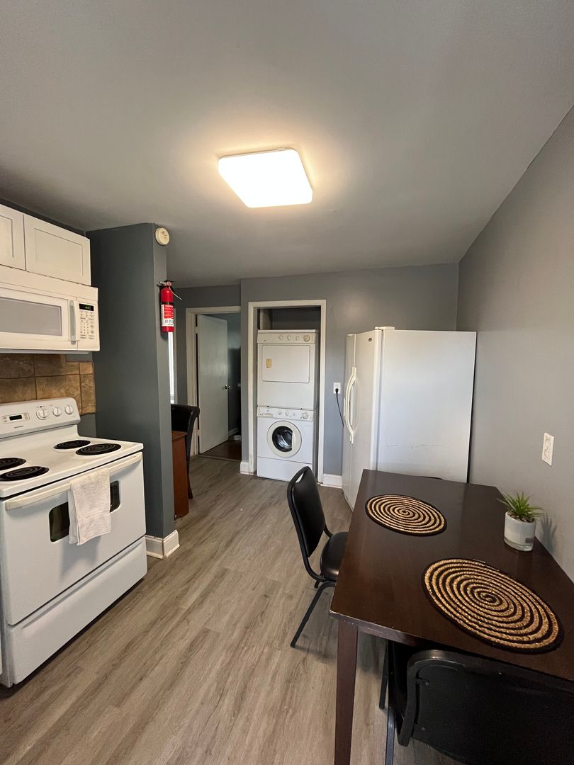 Nashville Apartment: 3301 Batavia St