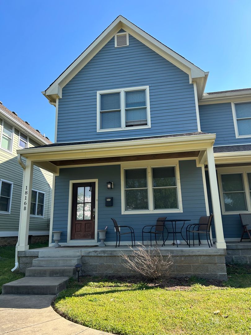 Nashville House: 1816 B 5th Ave N