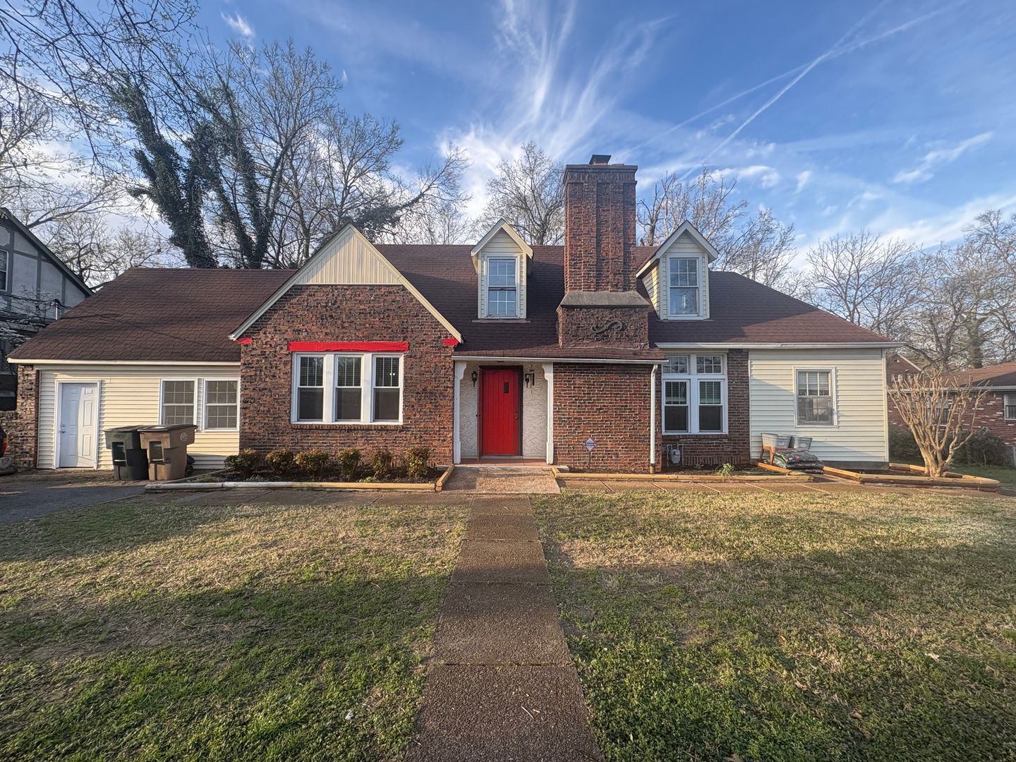 Nashville House: 1010 Gale Lane