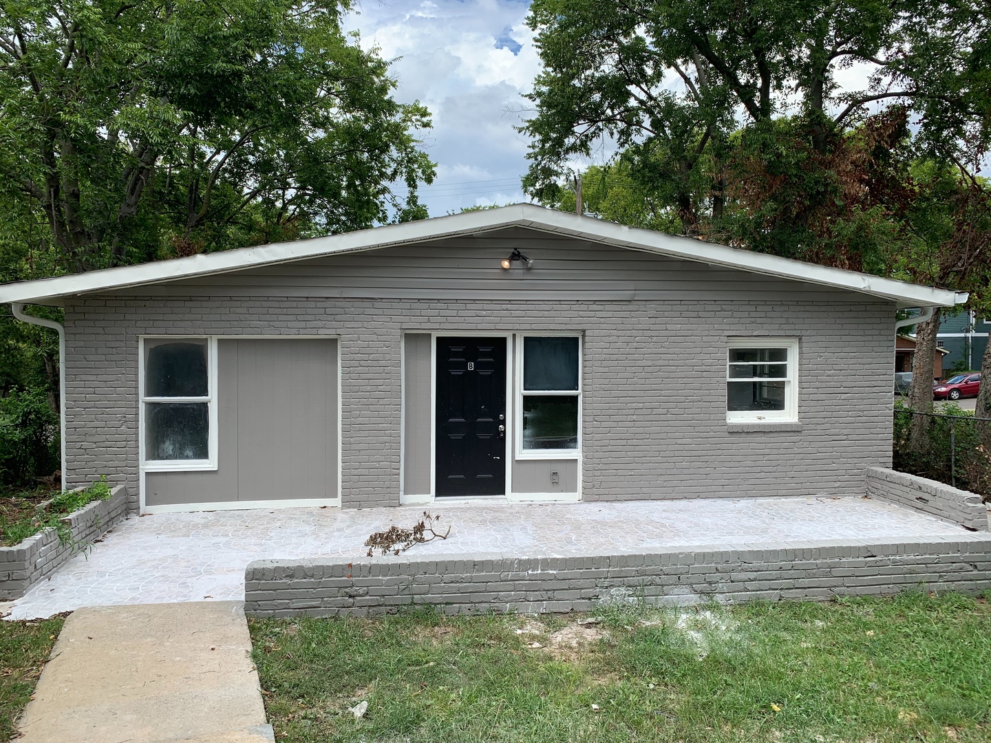 Nashville Apartment: 2415 Booker Street