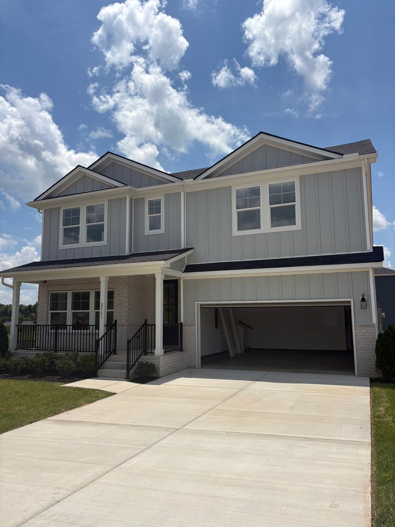 Columbia House: 2561 Peaceful Valley Dr