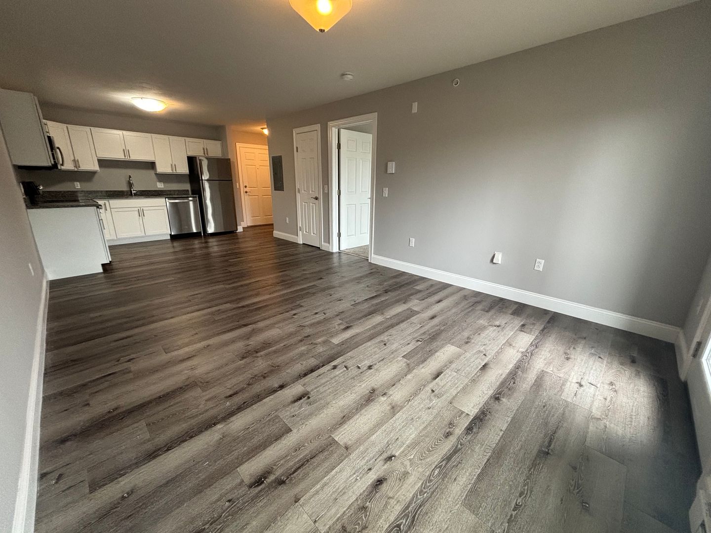 Liverpool Apartment: 1217 Tulip Street