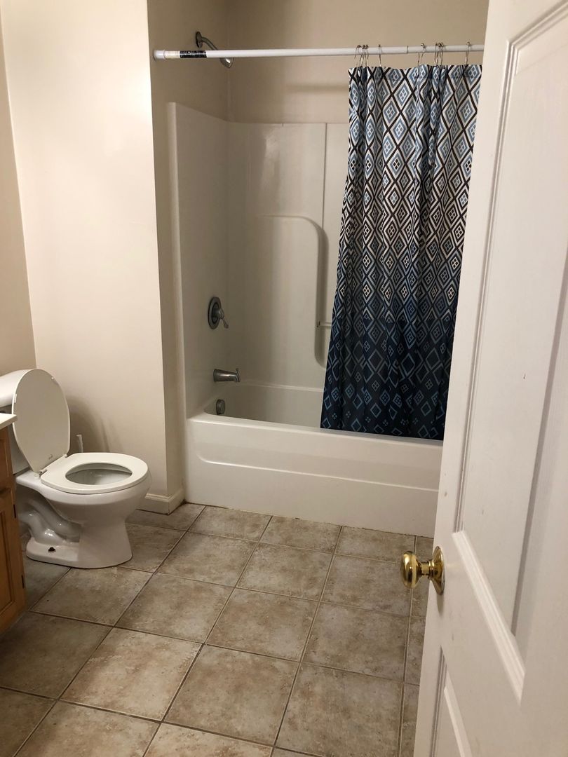 Jamesville Apartment: Stonegate Heights Drive