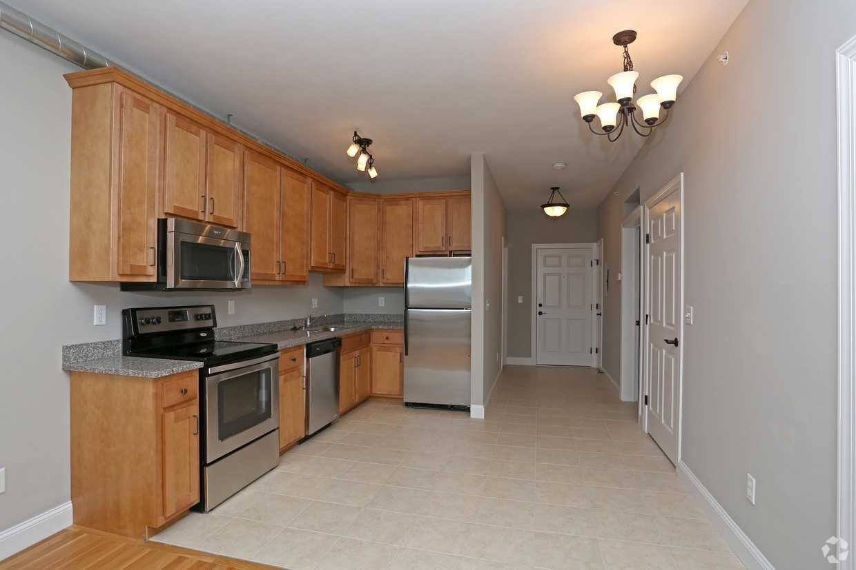 Syracuse Apartment: 721 N. Clinton Street