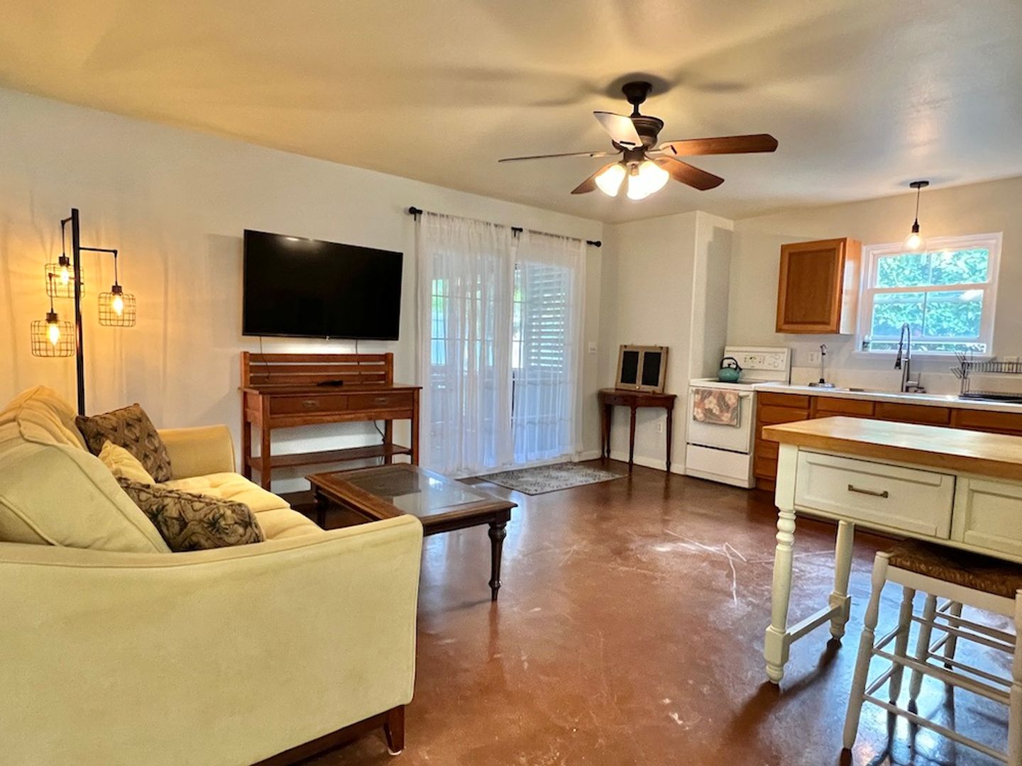 Kalaheo Apartment: Nohea St