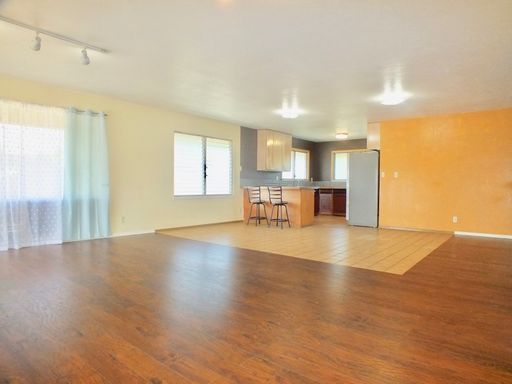3 Bed/1 Bath Upstairs Puhi Duplex