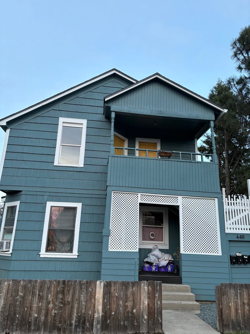 MEDFORD Apartment: 440 N GRAPE ST