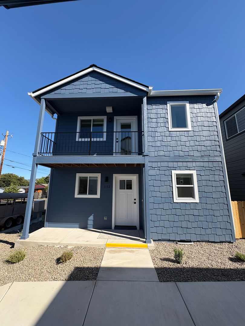 Medford House: 1172 Woodrow Lane