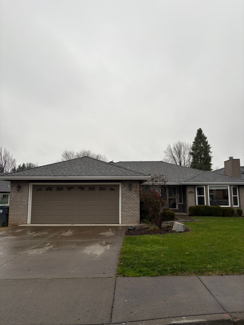 Medford House: 3079 Sycamore Way